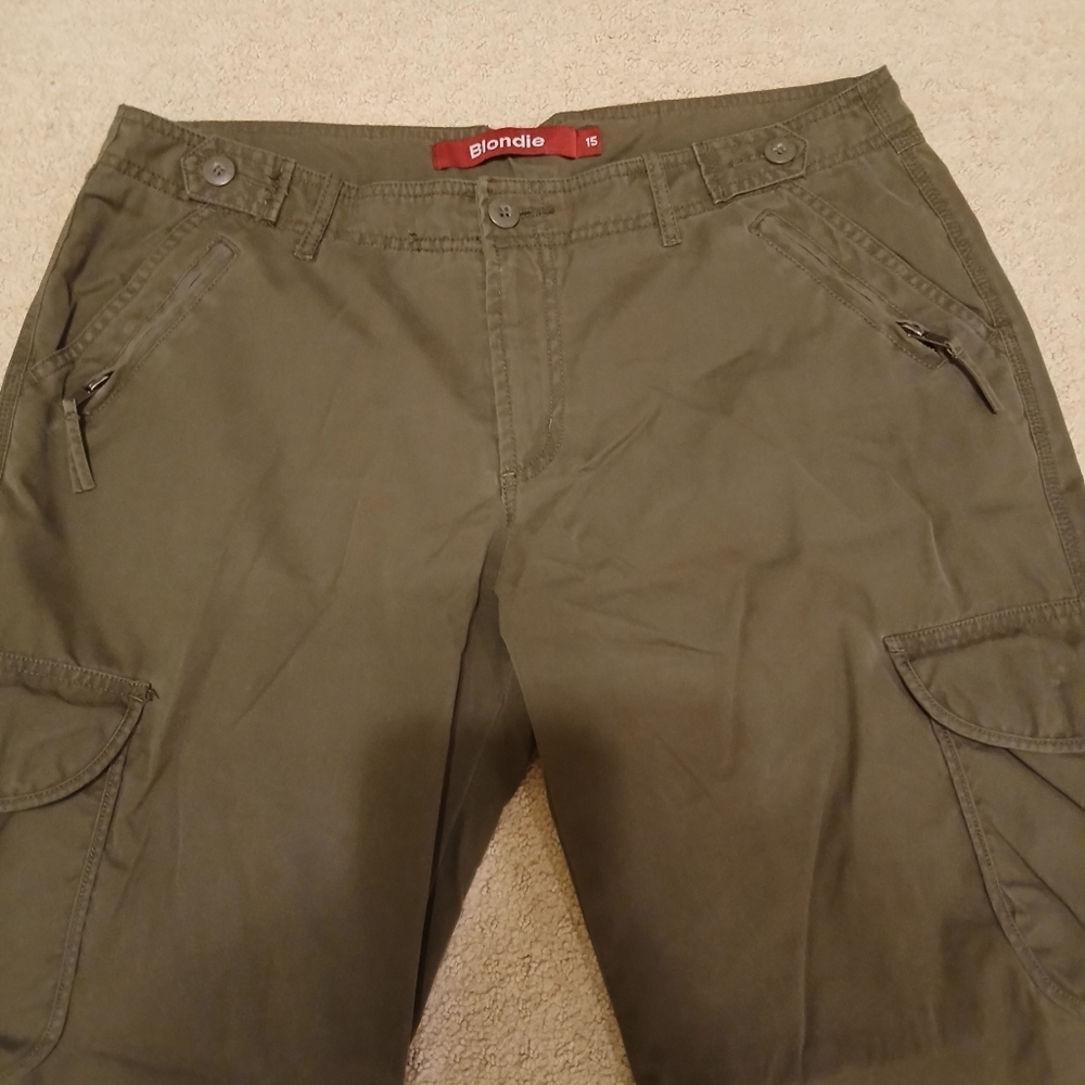 Blondie 15 Olive Green